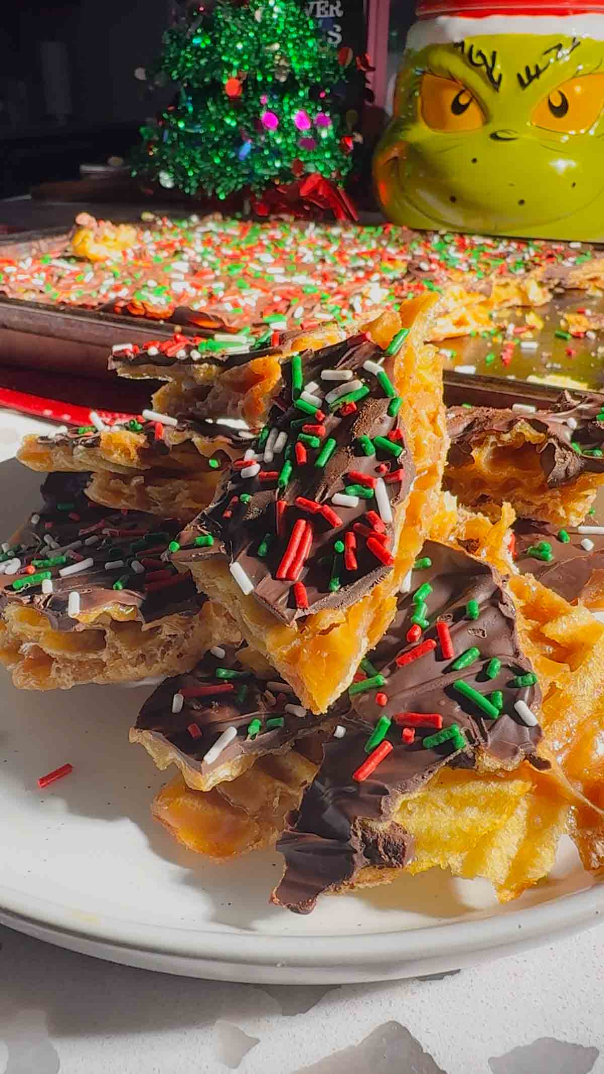 This Potato Chip Christmas Crack is the ultimate sweet-and-salty holiday treat that disappears fast. Made with crispy potato chips, homemade buttery toffee, melted chocolate, and topped with festive sprinkles, this easy no-bake Christmas crack recipe is perfect for holiday parties, cookie trays, and edible gifts.
