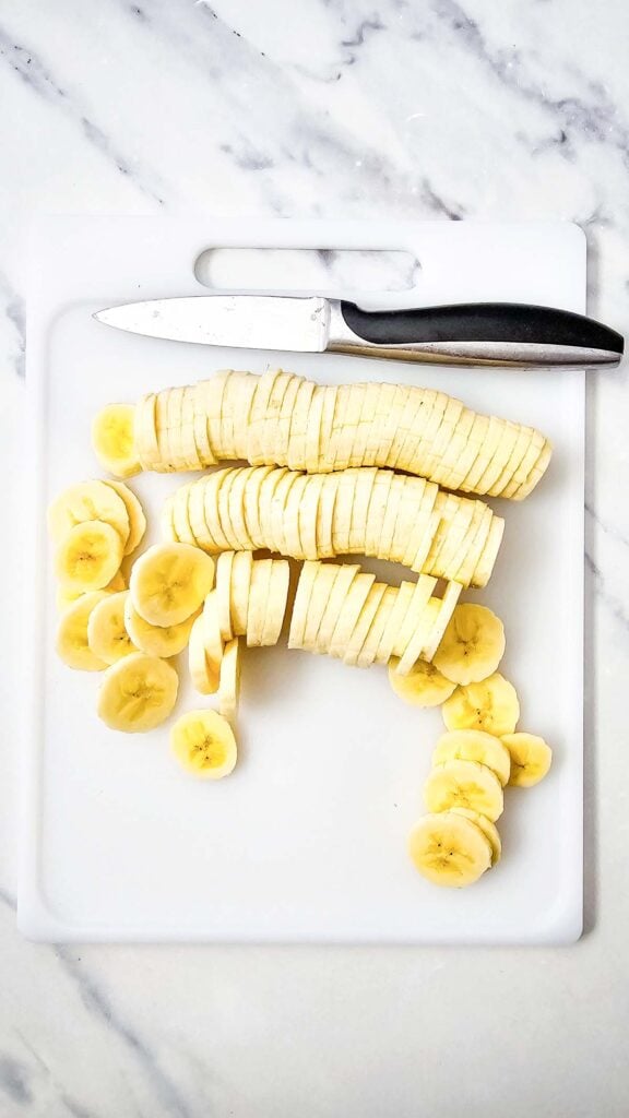 sliced bananas on a cutting board