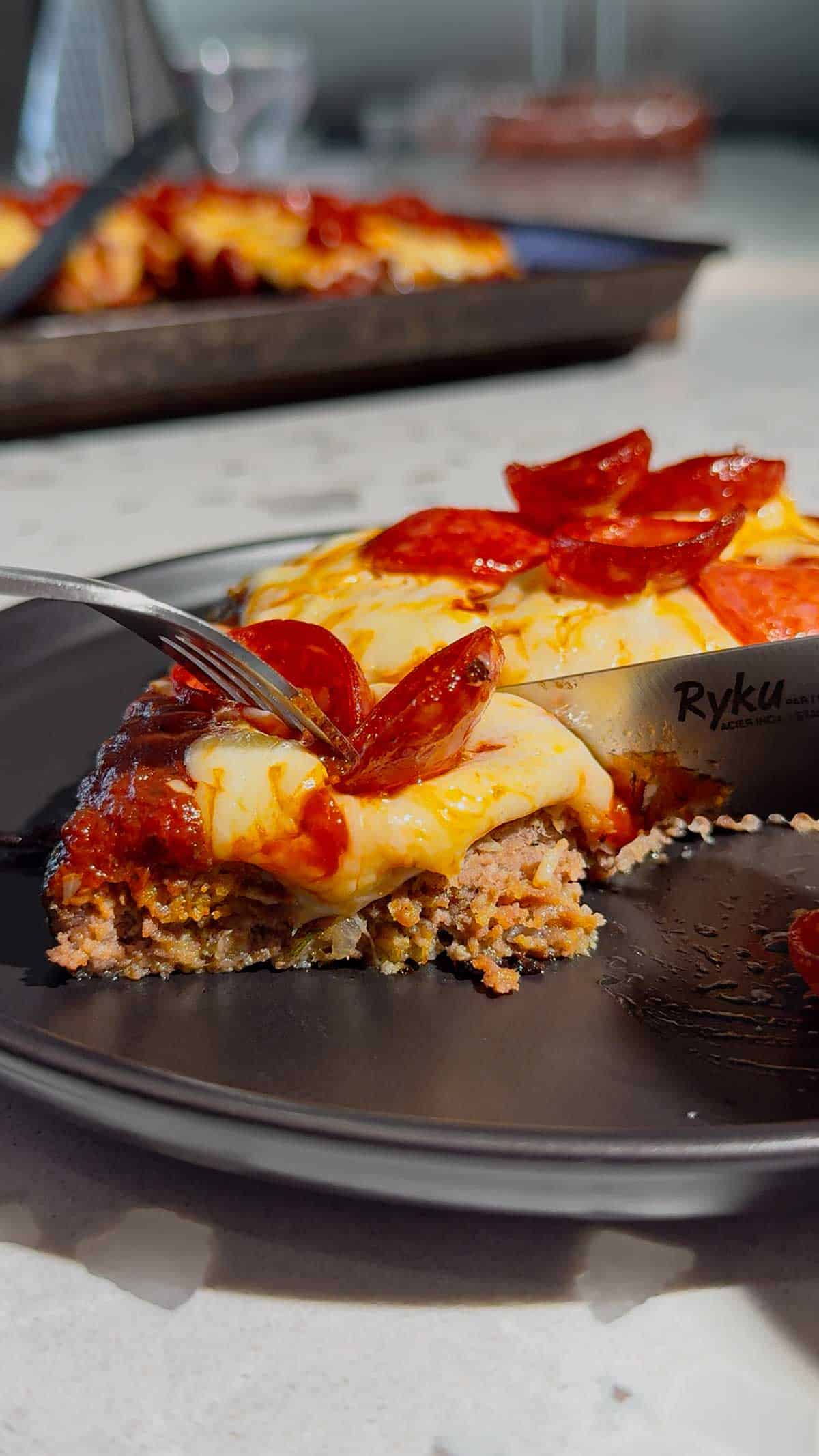 Looking for easy meatloaf recipes with a fun pizza twist? This Sheet Pan Pizza Meatloaf is loaded with all the flavors your family loves and is perfect for busy weeknights. Made with seasoned ground beef, pizza sauce, mozzarella cheese, and pepperoni, this Pizza Meatloaf Recipe is a great option for Family Dinner Ideas, Ground Beef Dinner Recipes, and Easy Weeknight Dinners. The sheet pan method helps it cook quickly while creating plenty of crispy edges in every bite. If you love Pizza Inspired Recipes, Meatloaf Recipes Easy, Sheet Pan Dinners, Comfort Food Recipes, and Kid Friendly Dinner Ideas, this cheesy meatloaf is sure to become a new favorite. Perfect for meal prep, family meals, potlucks, and simple dinners everyone will happily eat.