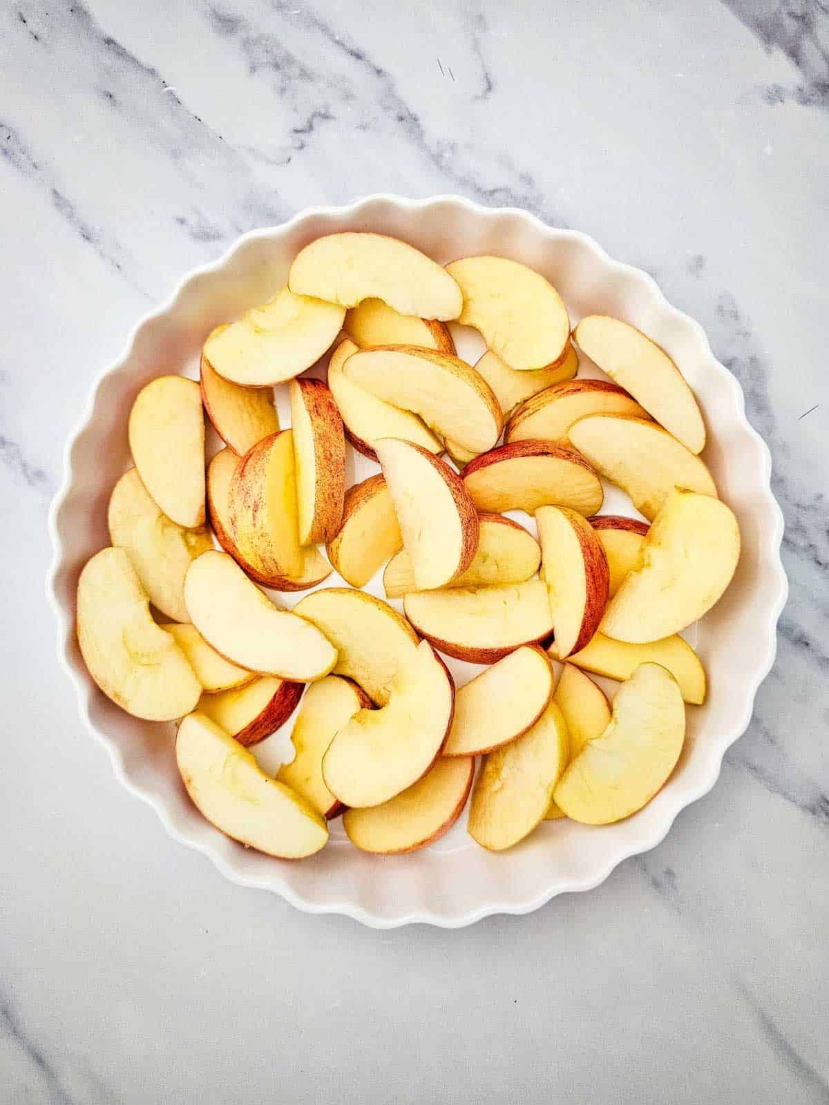 apple slices in a serving dish