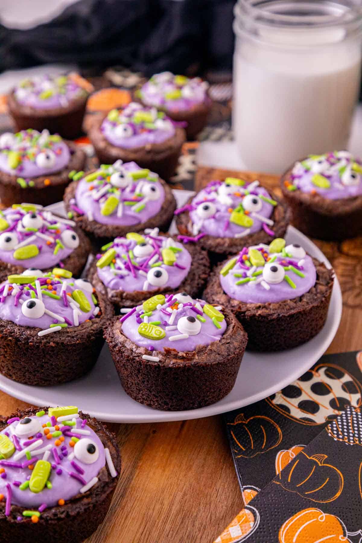 decorated mini brownies for halloween