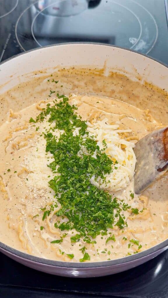 chopped parsley, grated parmesan and shredded mozzarella added to creamy lasagna soup