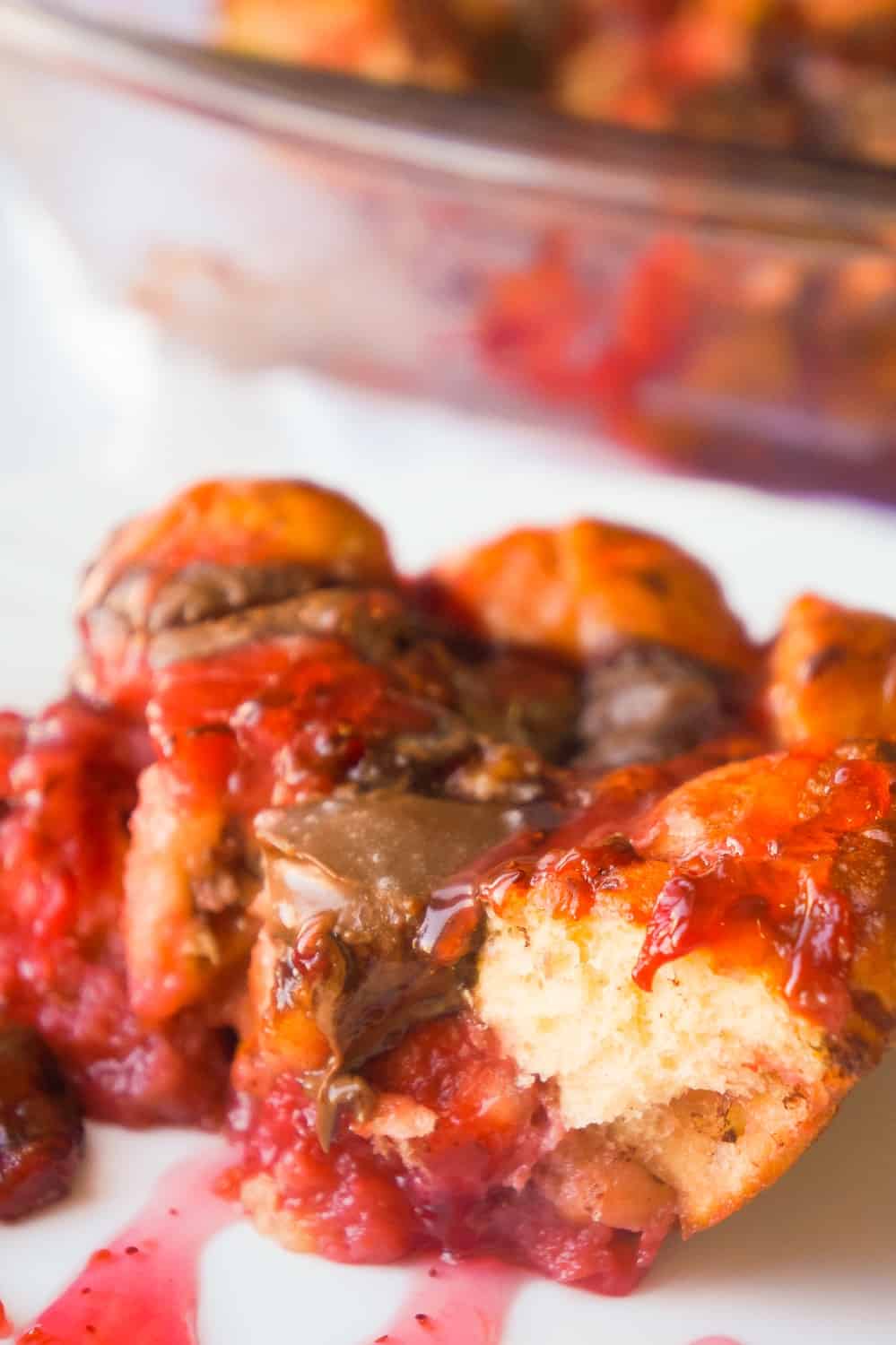 Strawberry Nutella Cinnamon Bun Casserole is an easy breakfast or brunch dish using Pillsbury Cinnamon Rolls. This breakfast casserole loaded with strawberry pie filling and chocolate hazelnut spread is a fun alternative to French toast.