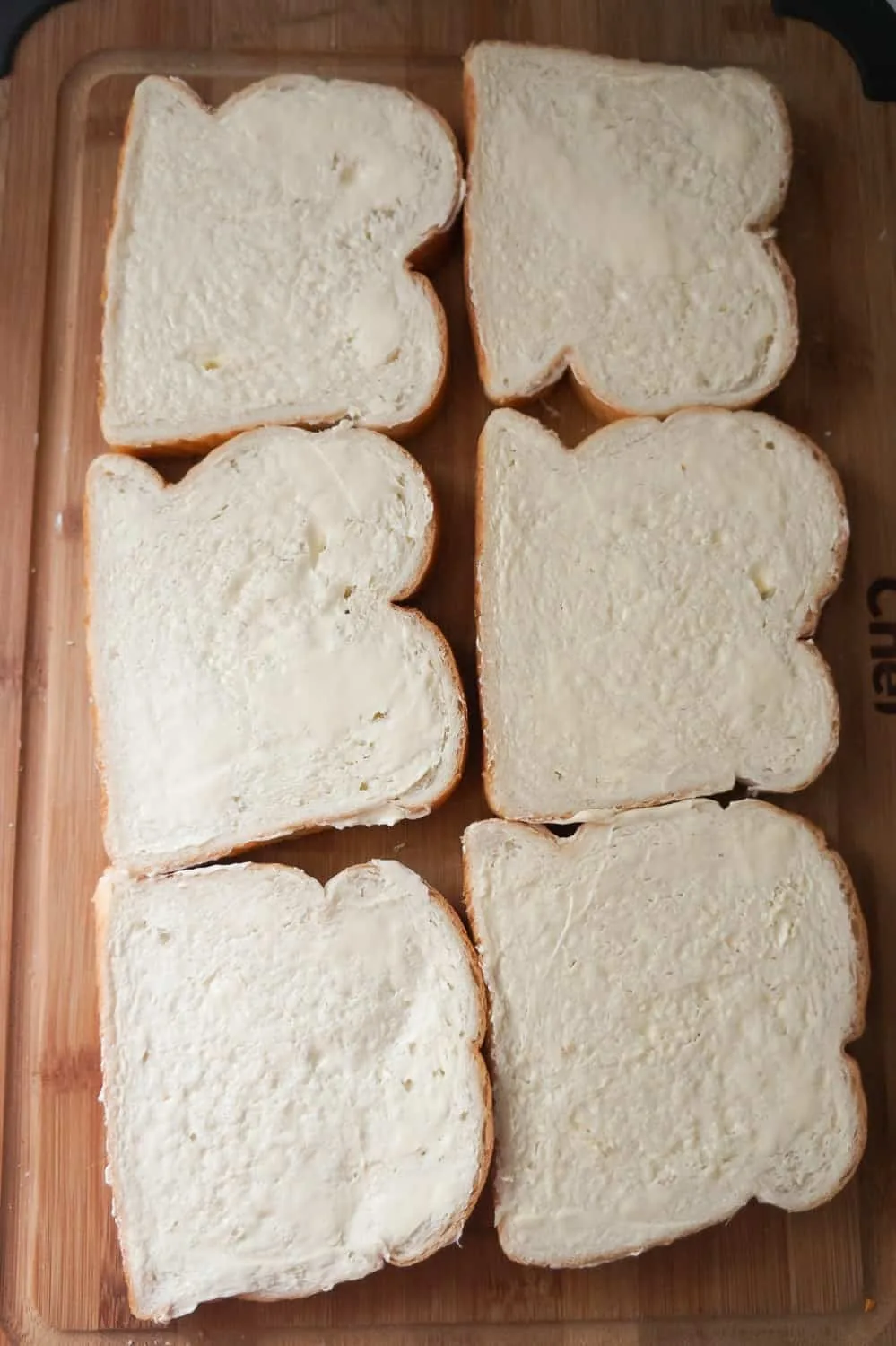 slices of bread on a cutting board