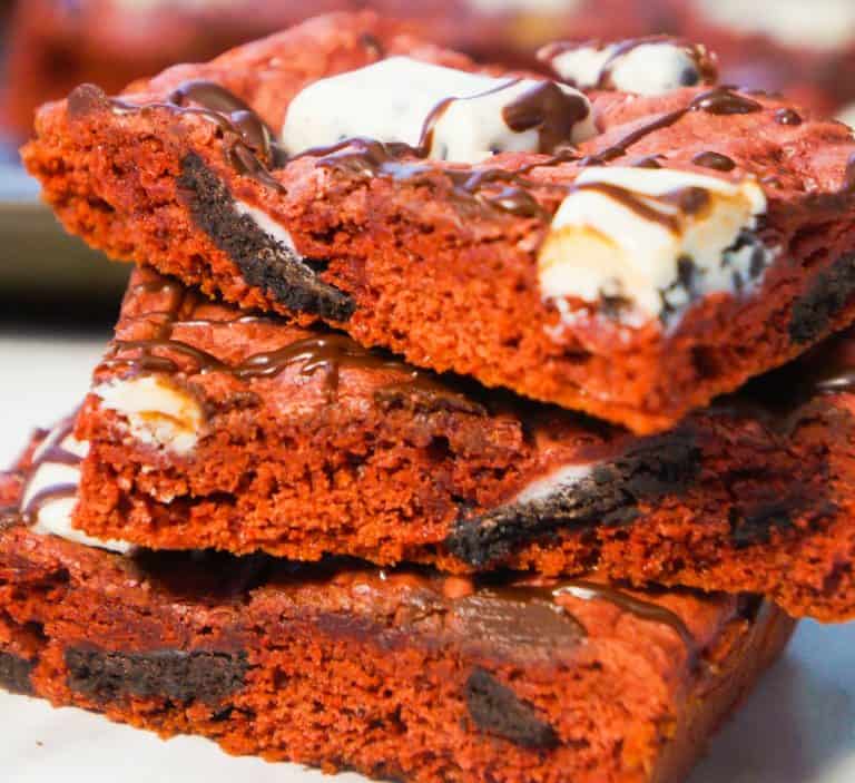 Cookies and Cream Red Velvet Cookie Bars.