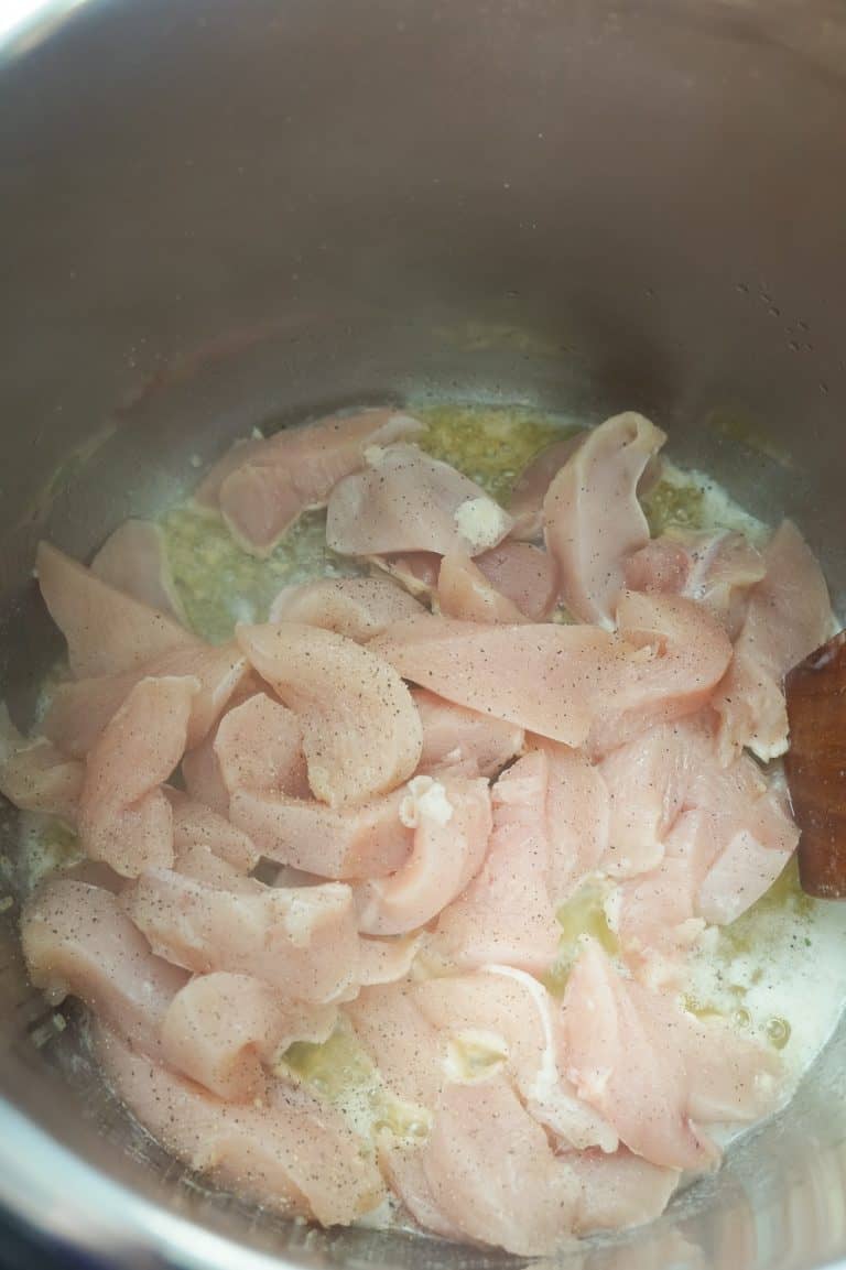 Instant Pot Bacon & Chicken Fettuccine Alfredo THIS IS NOT DIET FOOD