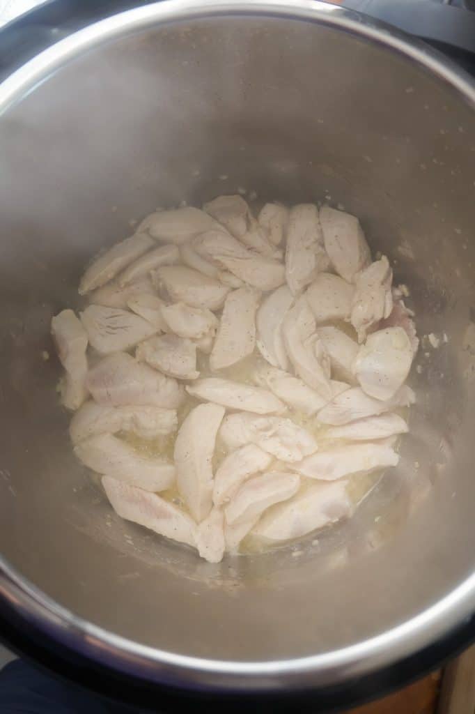 Instant Pot Bacon & Chicken Fettuccine Alfredo THIS IS NOT DIET FOOD