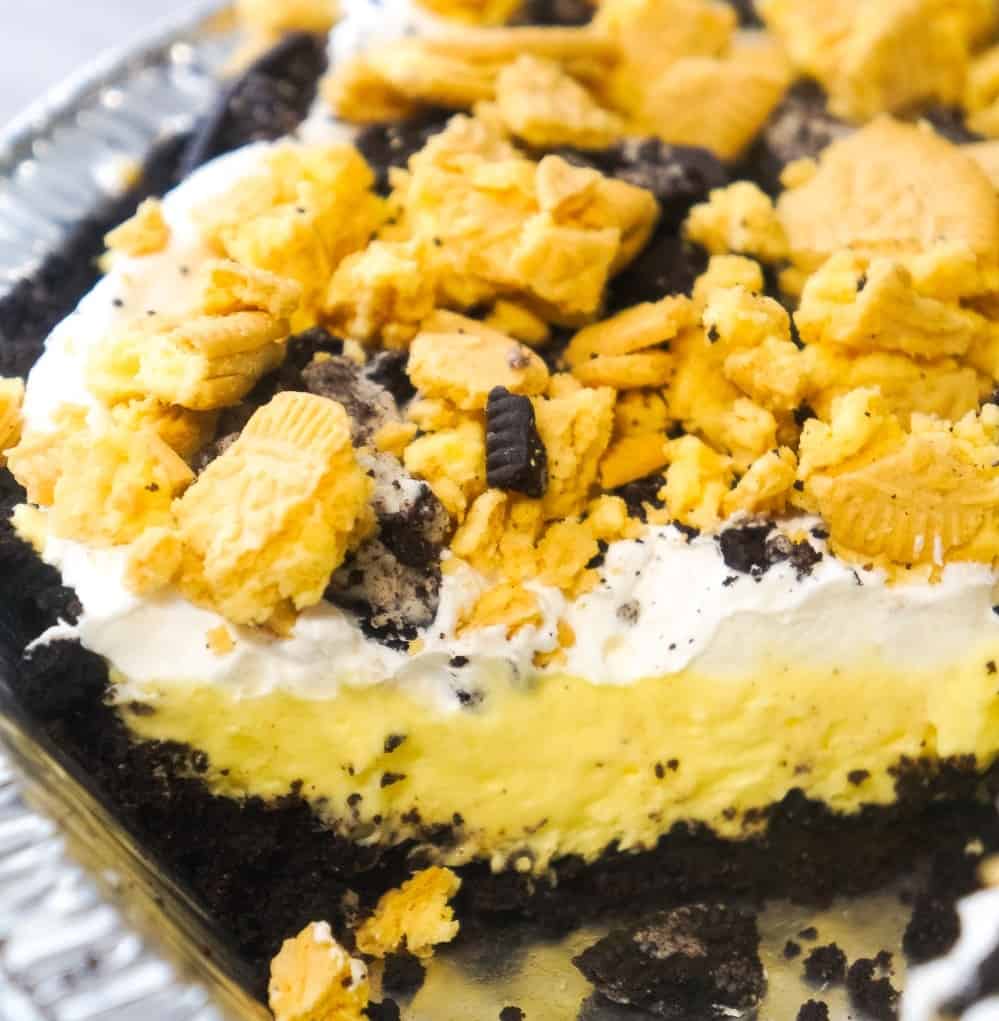 No Bake Lemon Oreo Pie is an easy dessert recipe perfect for summer. A store bought Oreo cookie crust is filled with instant lemon pudding and Cool Whip and topped with crumbled Oreo cookies.