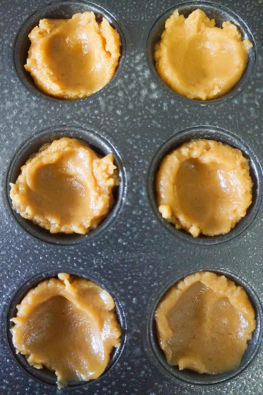 uncooked blondie cups