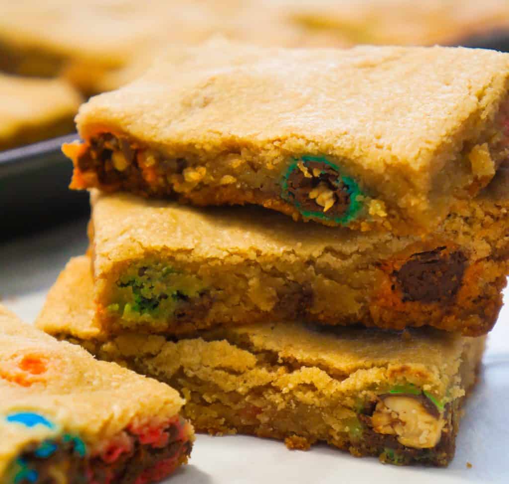 Peanut Butter Cookie Bars with M&Ms THIS IS NOT DIET FOOD