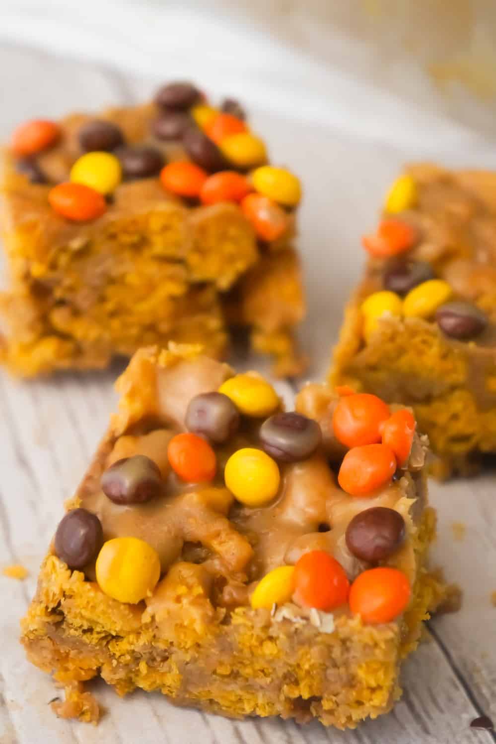 Reese's Peanut Butter Captain Crunch Bars are an easy dessert recipe perfect for peanut butter lovers. These peanut butter and marshmallow treats are like rice krispie treats but with Captain Crunch cereal instead.