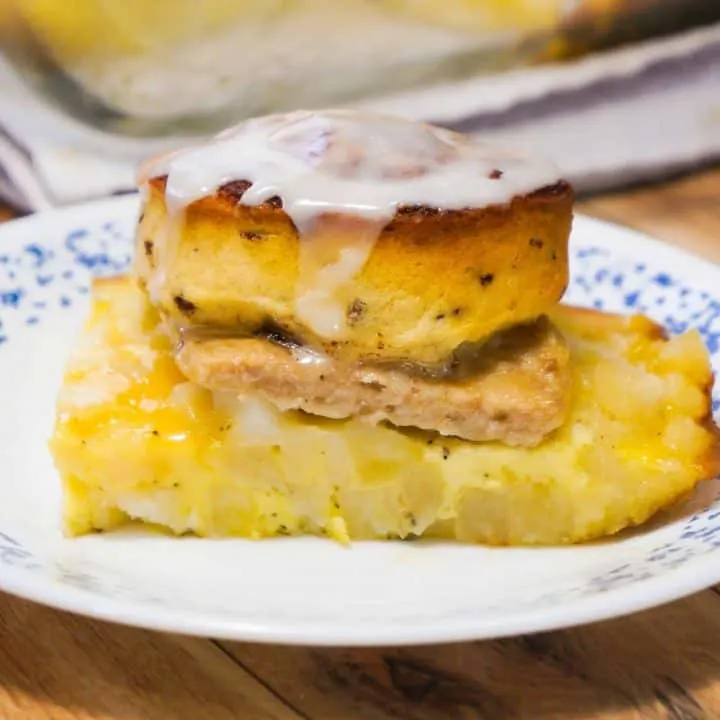 Easy sausage and egg breakfast casserole recipe.