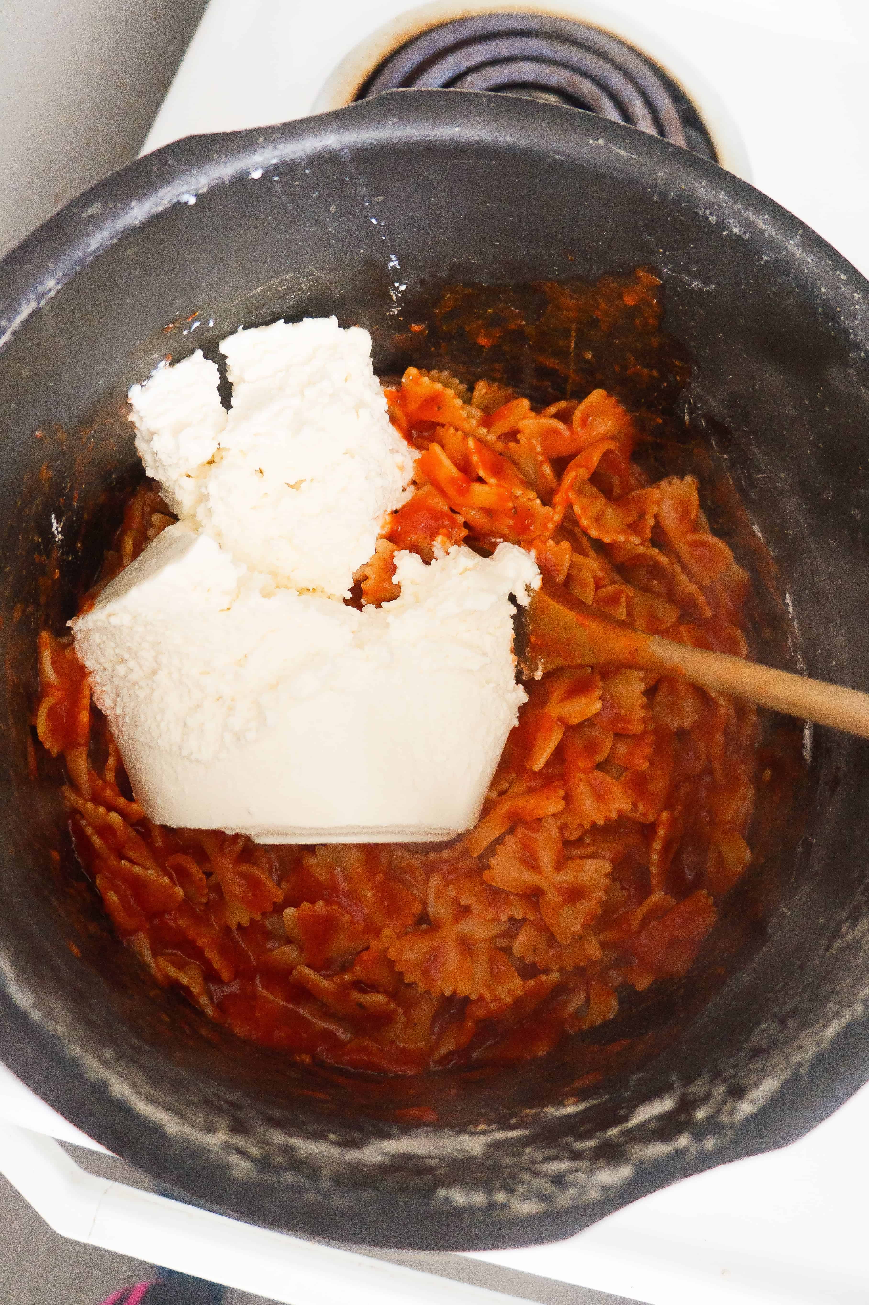 bow tie noodles with ricotta cheese