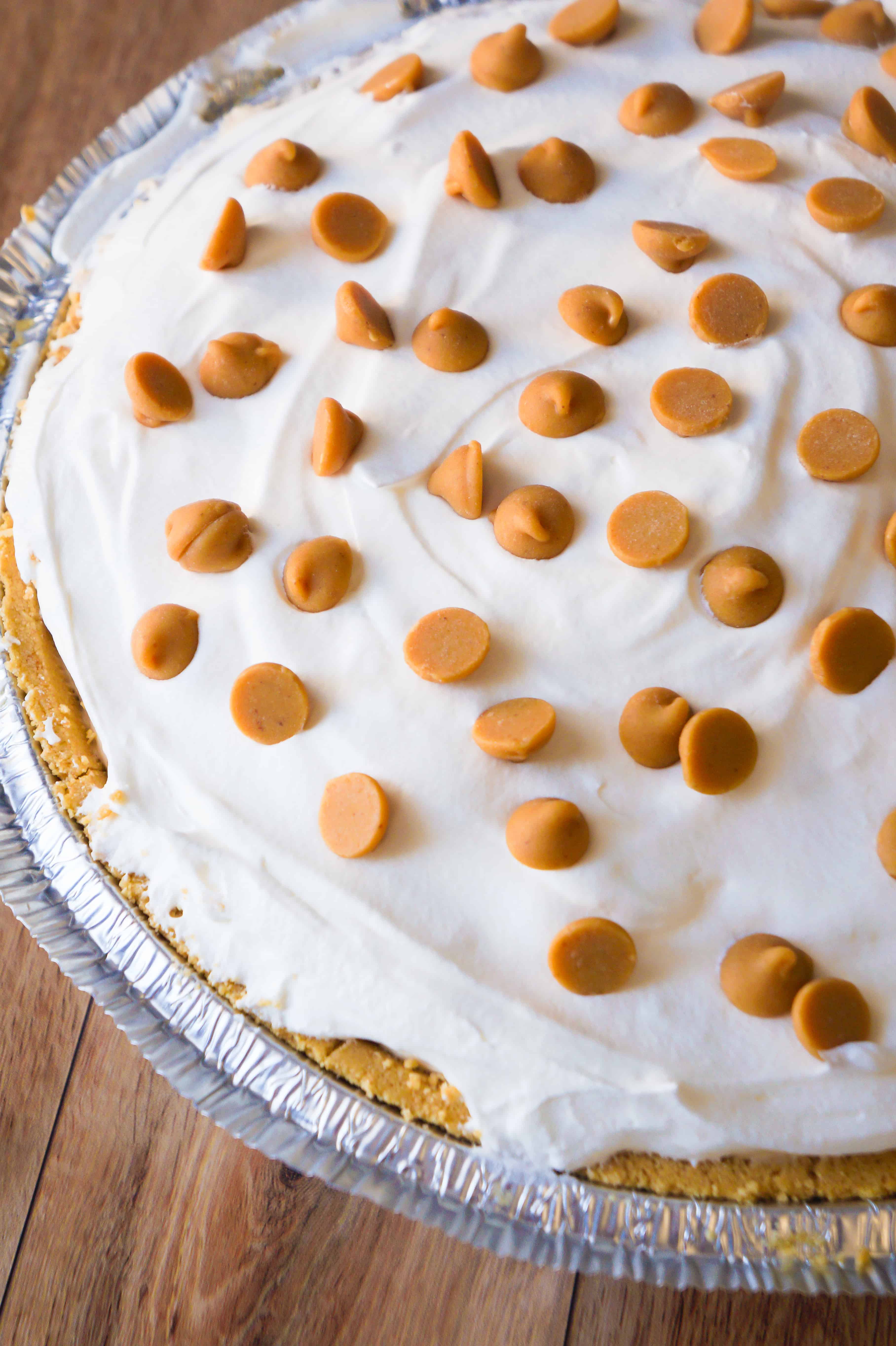 White Chocolate Peanut Butter Cup Pie is an easy no bake dessert recipe. This peanut butter dessert recipe uses instant pudding and a store bought pie crust.