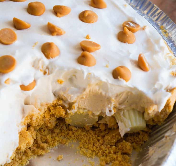 White Chocolate Peanut Butter Pudding Pie is an easy dessert recipe.